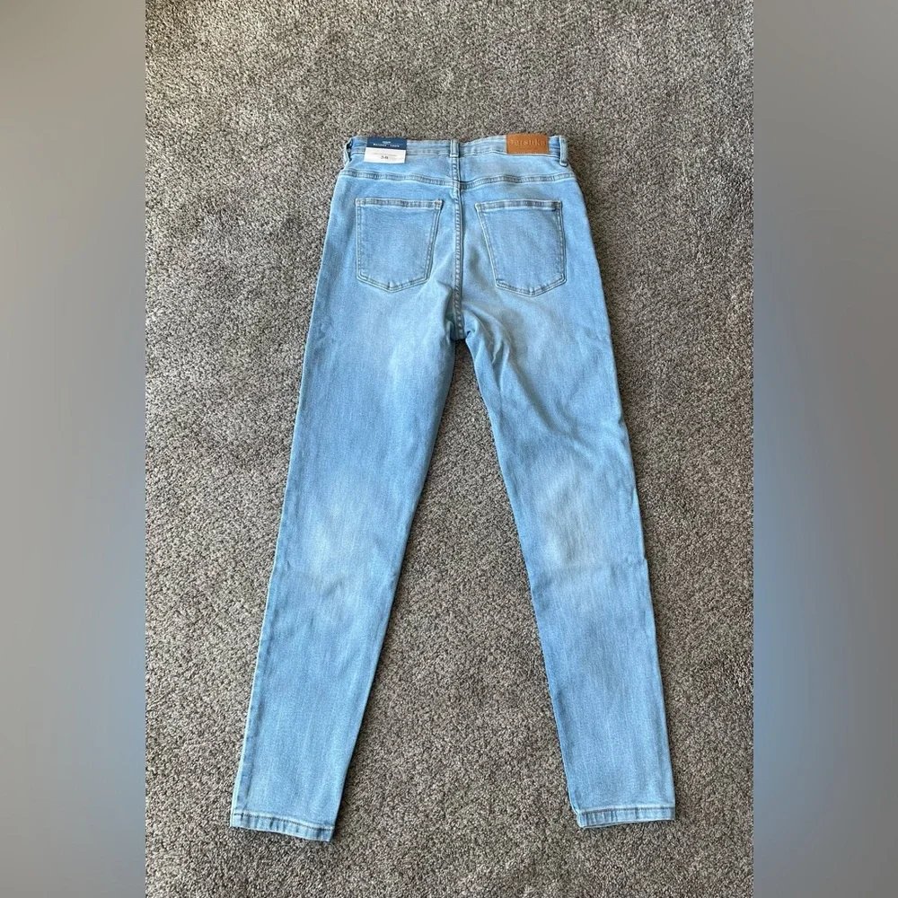 NWT Bershka Women’s Skinny High Rise Jeans | Size: 6 - Picture 4 of 6